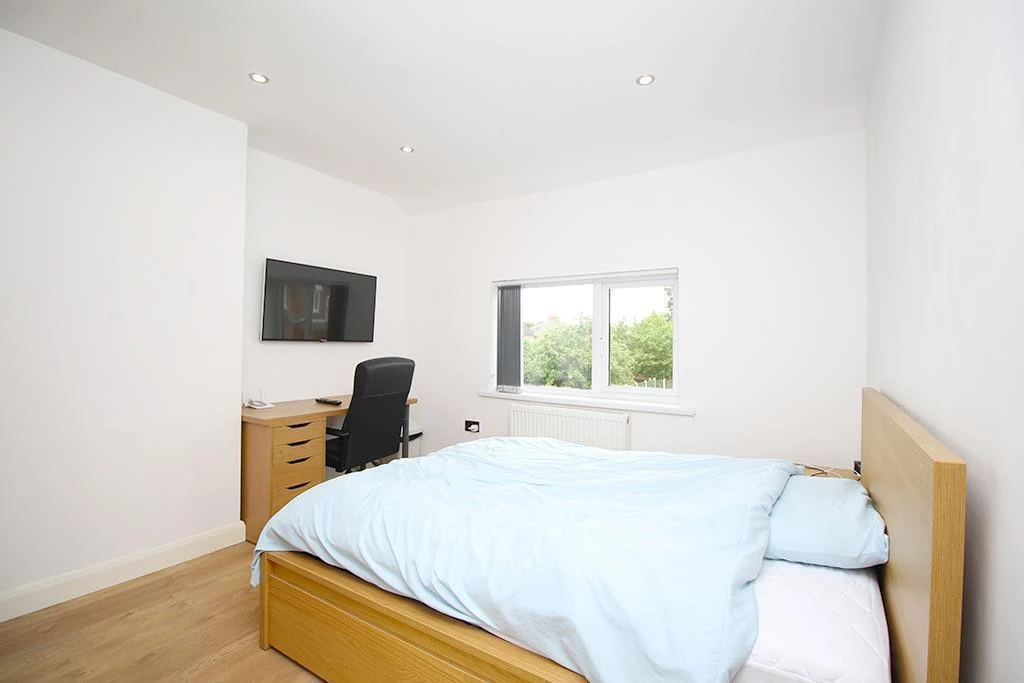Derby Road, LOUGHBOROUGH