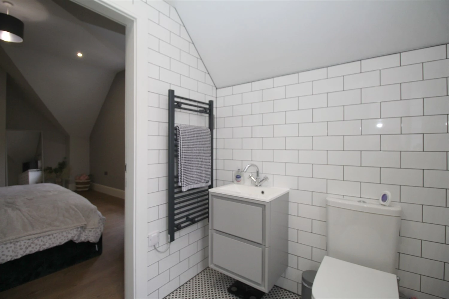 Ensuite