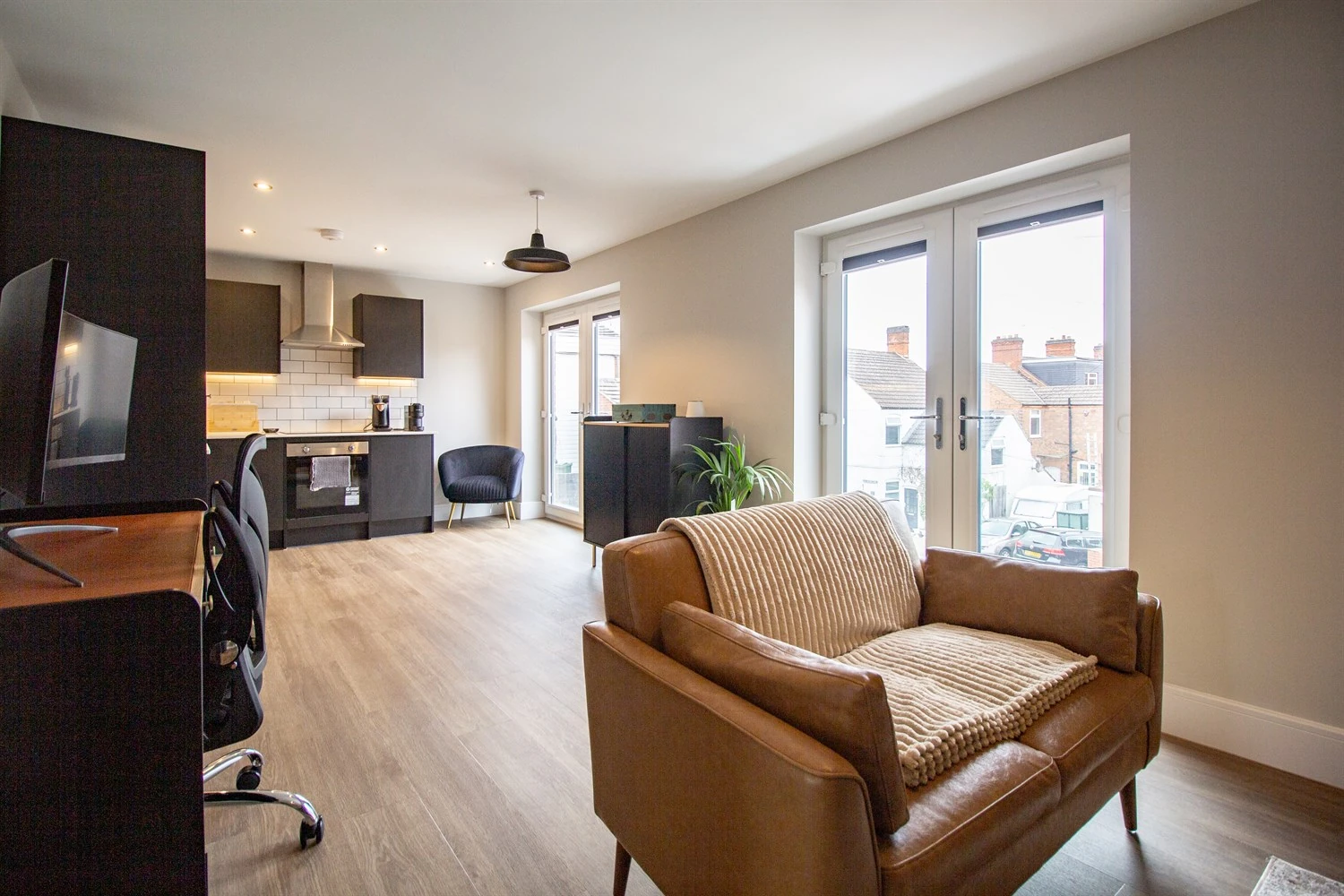 Lounge / Kitchen