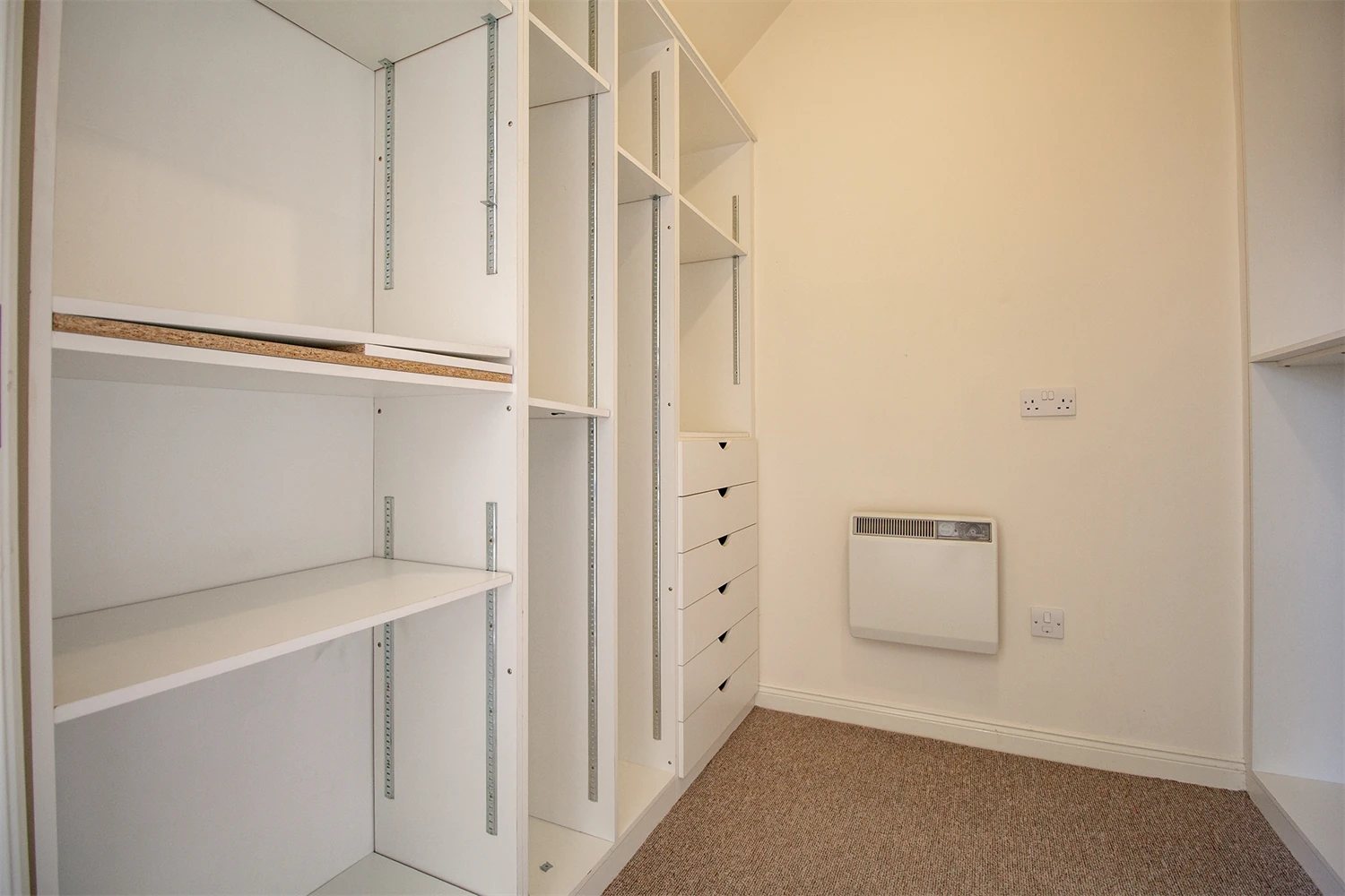 Walk-in Wardrobe
