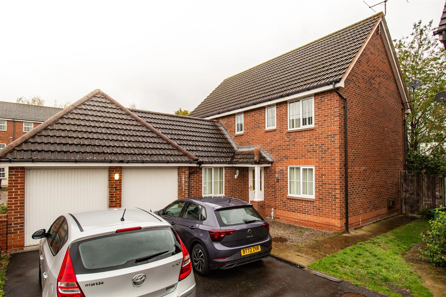 Goldfinch Close