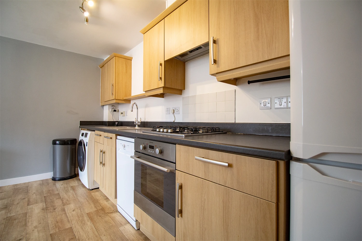 Kitchen / Lounge