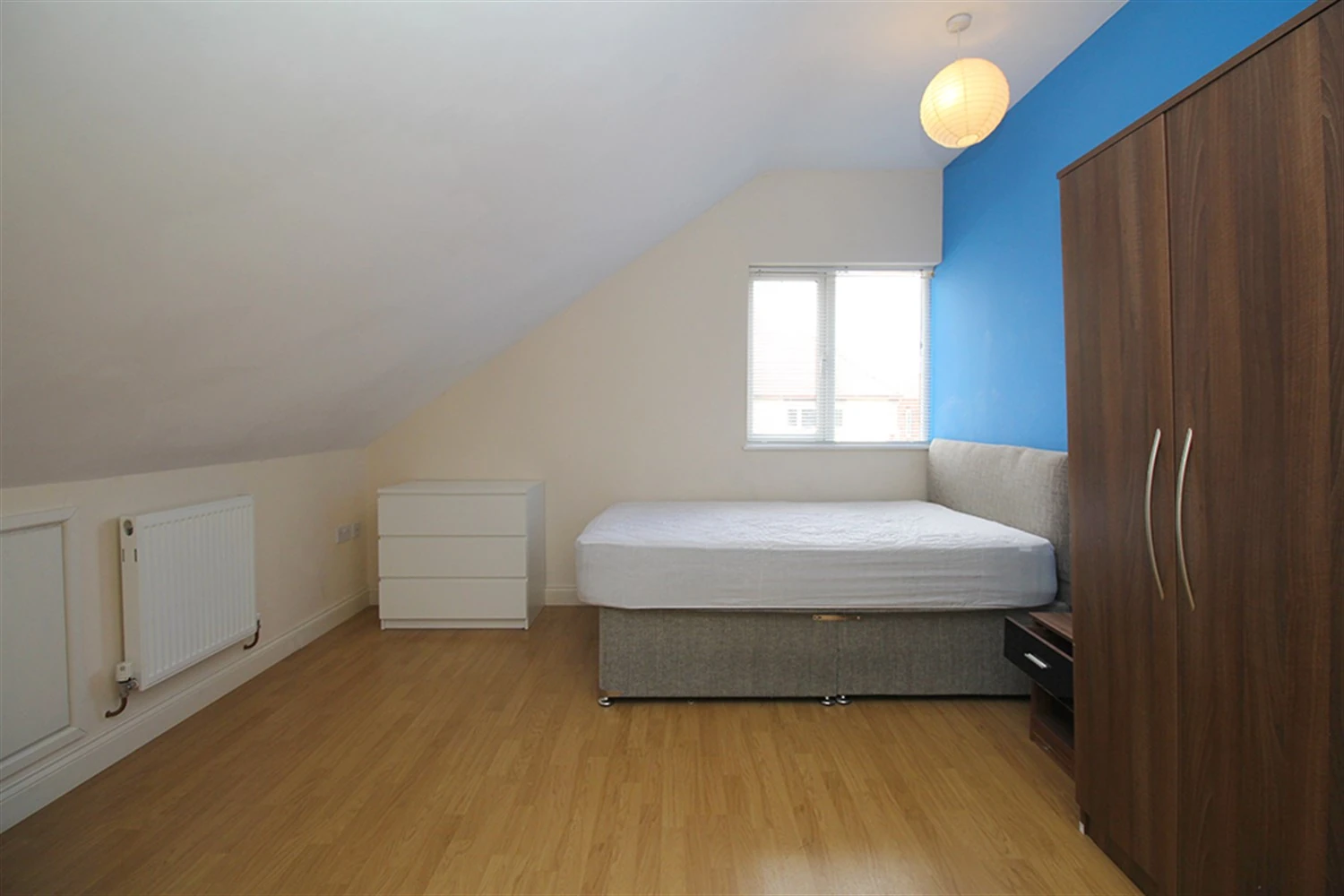 Bedroom Eight