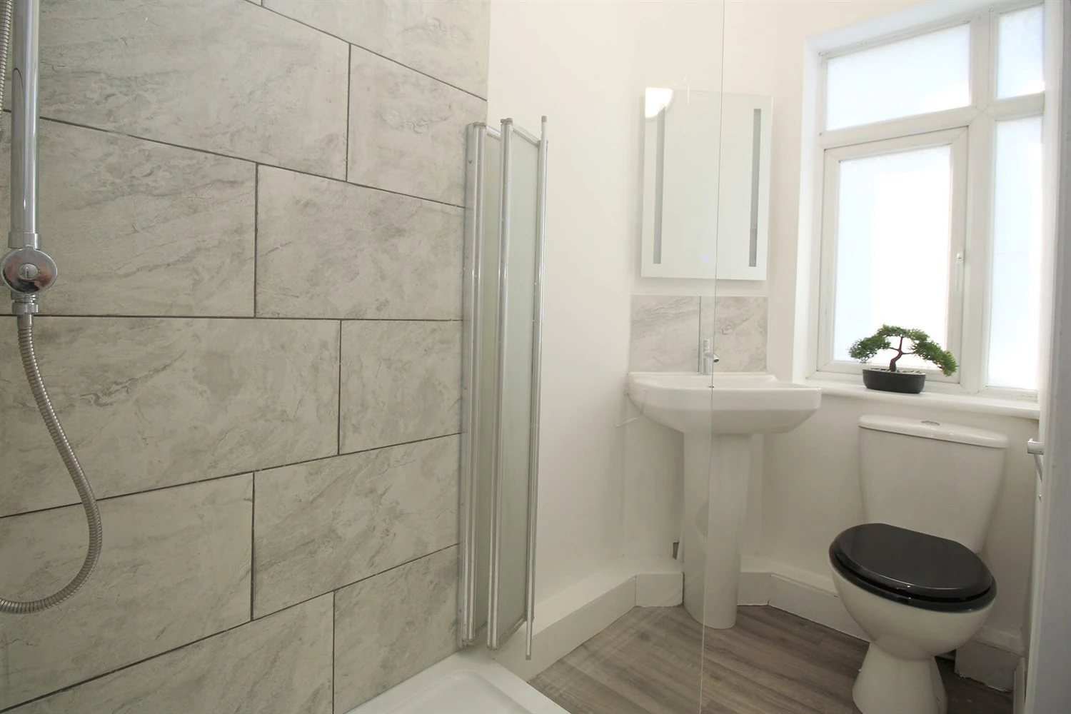 Ensuite