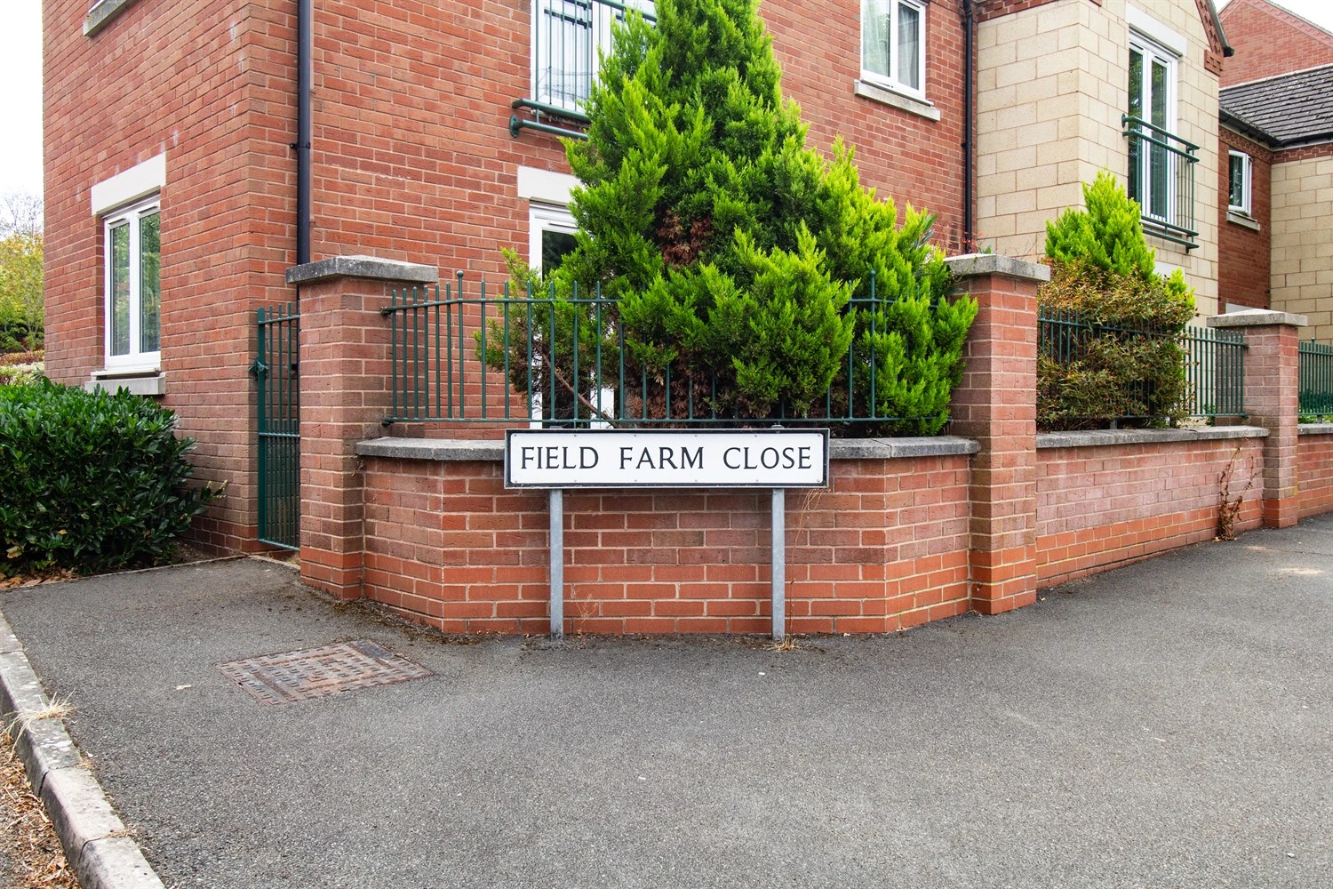 Field Farm Close