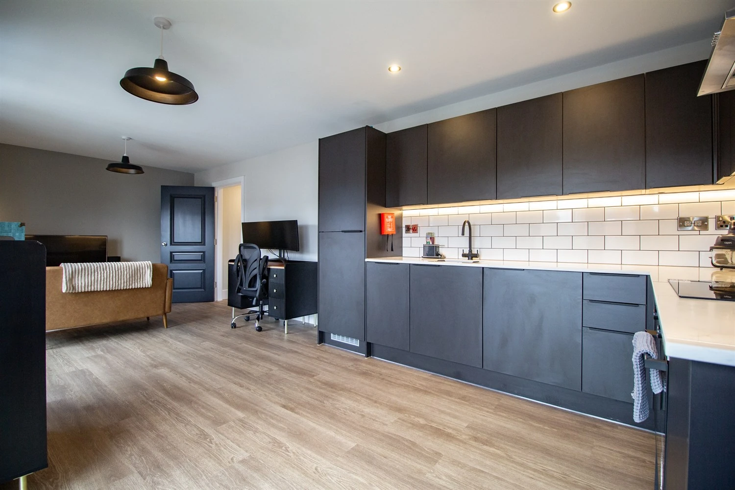 Lounge / Kitchen