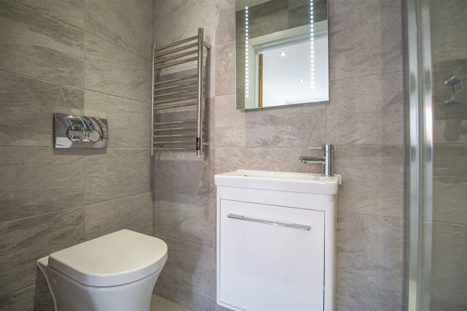 Ensuite Two