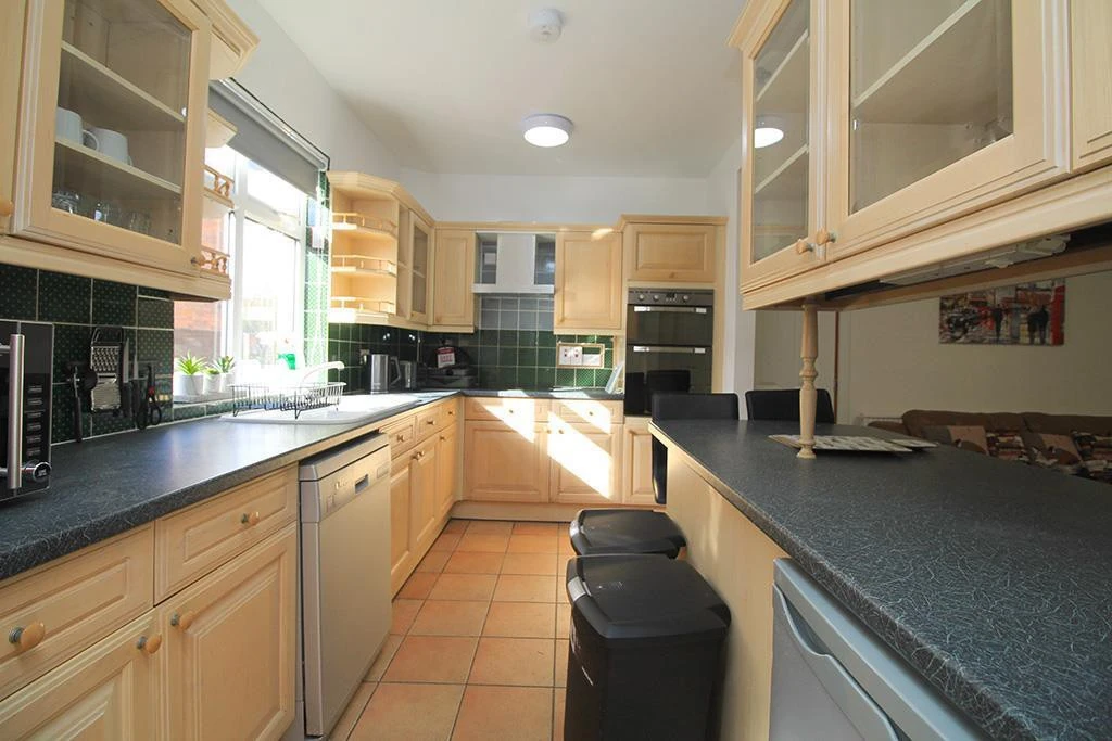 Kitchen (Shared)