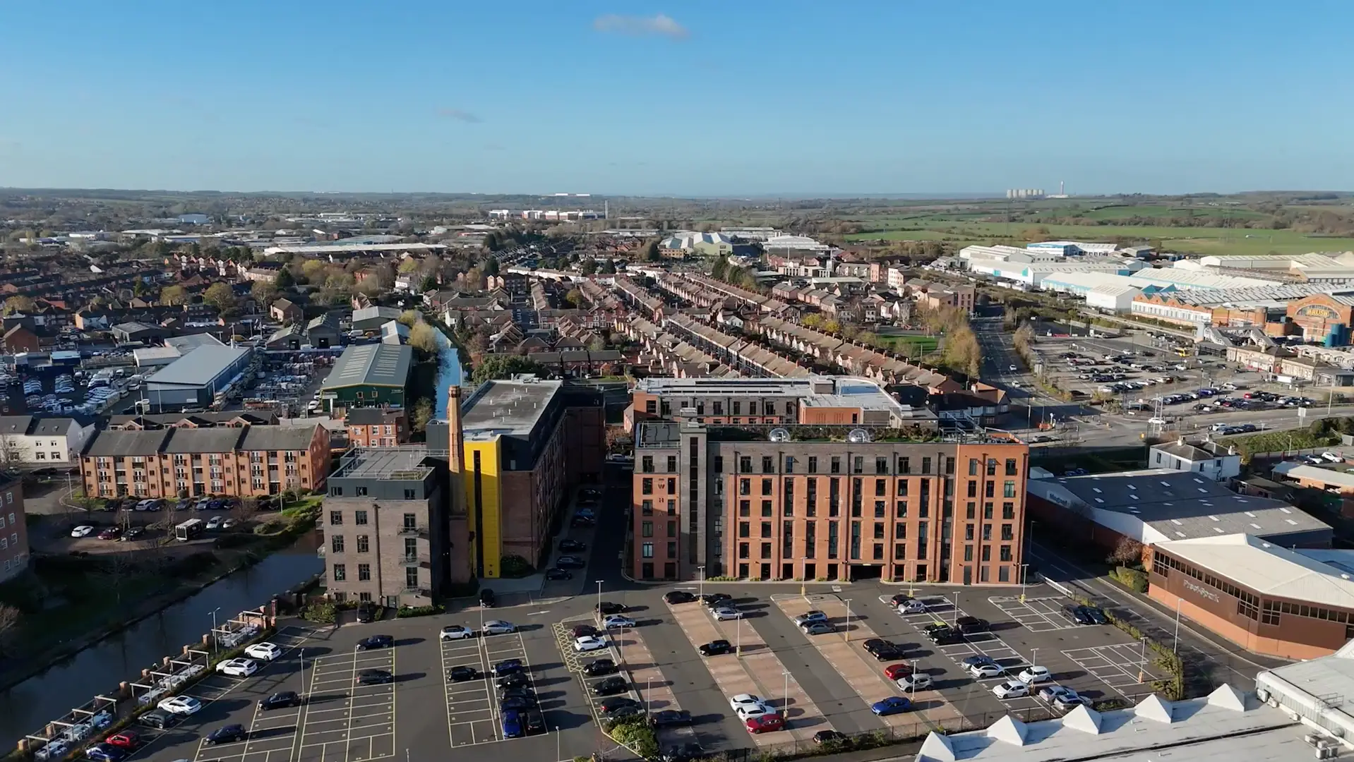 huntleys estate agents in loughborough - tour and walkthrough of house in living room